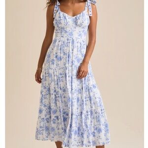 NEW Altar’d State Blue Floral Maxi Dress Size Large Available NWT